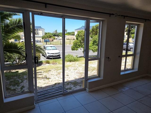 To Let 2 Bedroom Property for Rent in Sunnydale Western Cape